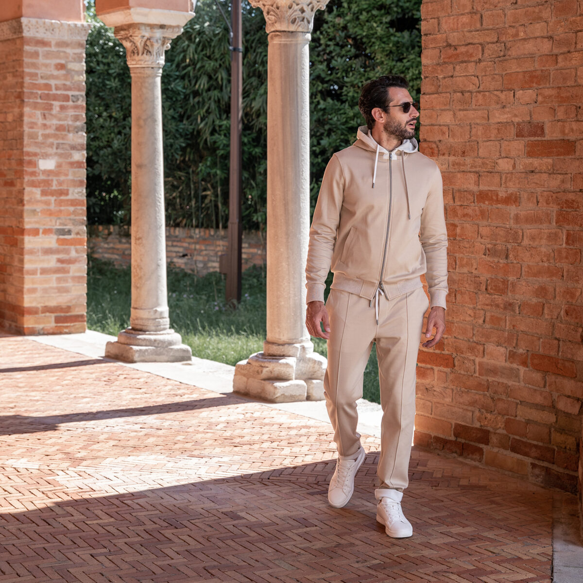 LEISURE SUIT - CAPOBIANCO 