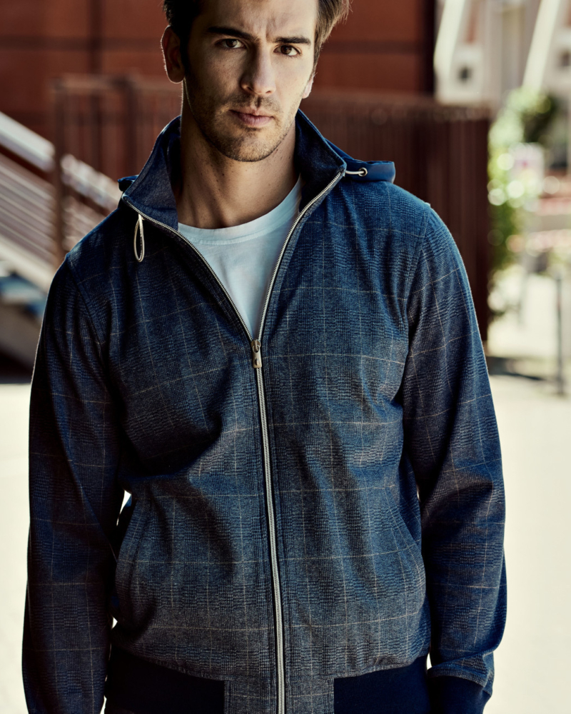 ULTRALIGHT PURE LONG FIBER COTTON SWEATER FOR ELEGANCE AND COMFORT