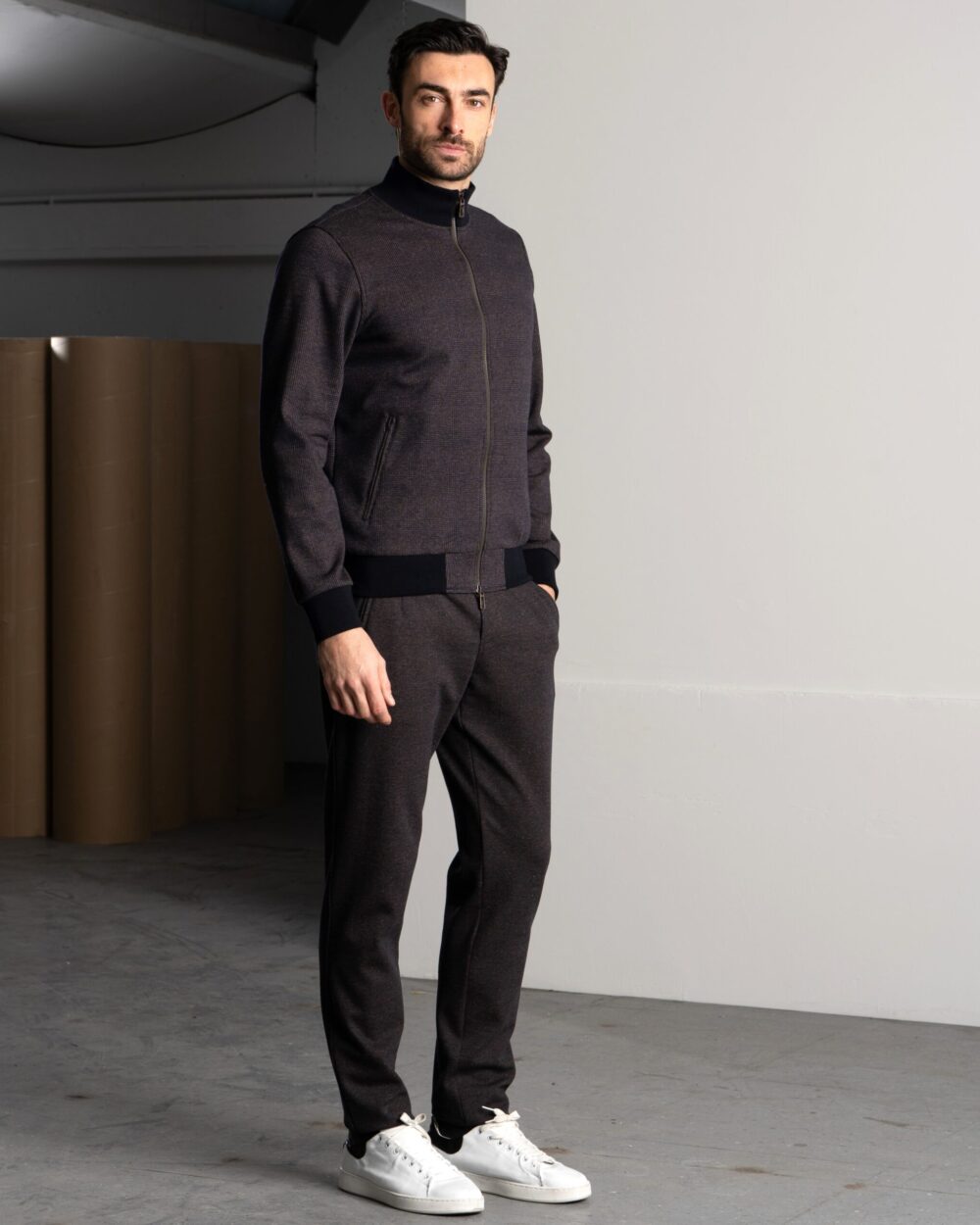 CASUAL AND ELEGANT PRINCE OF WALES WOOLCOT LEISURE SUIT