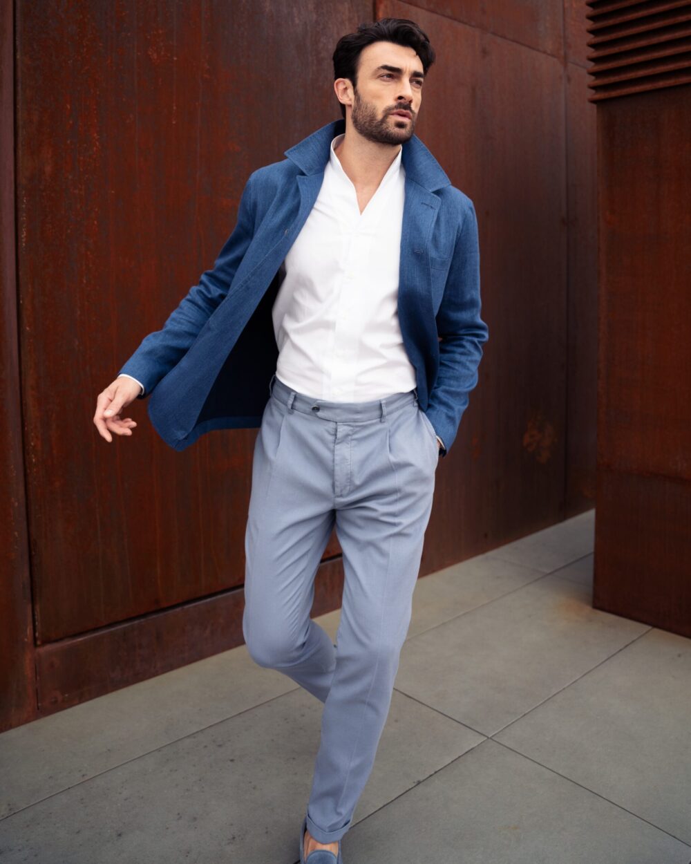 COTTON AND LINEN BLEND PLEATED TROUSERS