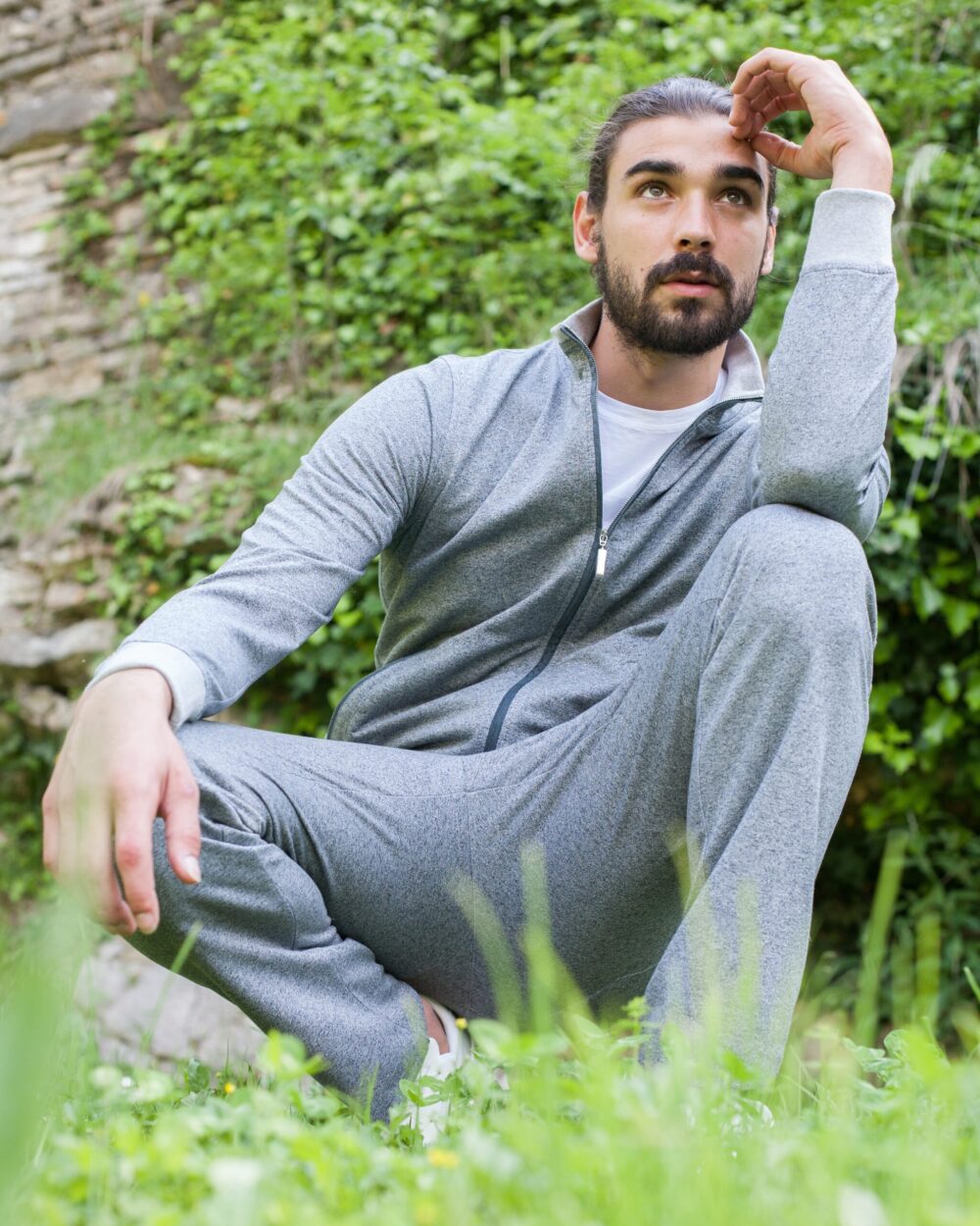 SPORT-CHIC SET IN PREMIUM LIGHT-FLEECE FOR STYLE AND FUNCTION