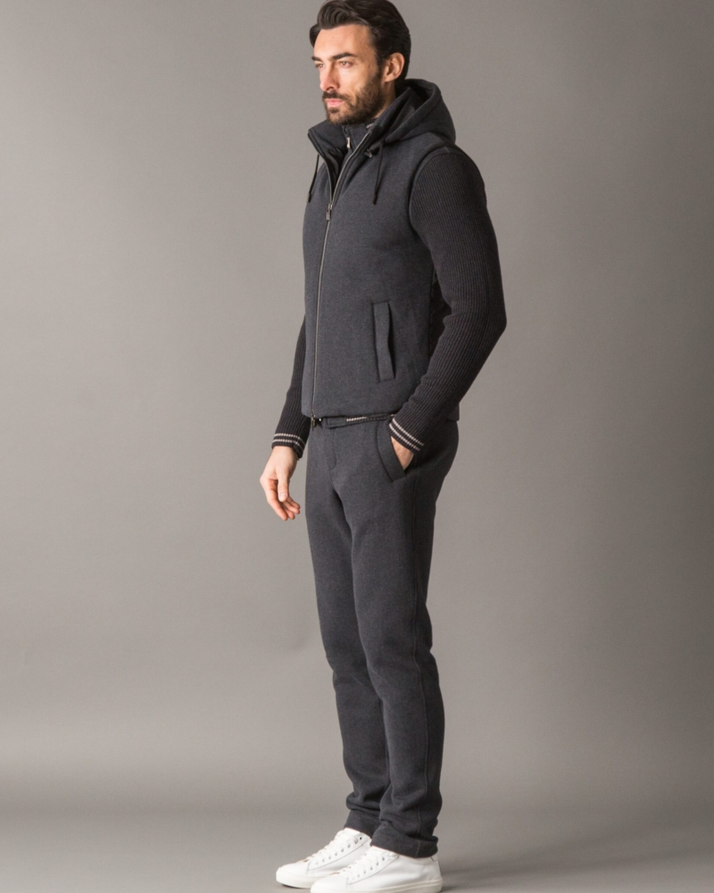 CASUAL-CHIC PADDED VEST IN COTTON-CASHMERE FLEECE