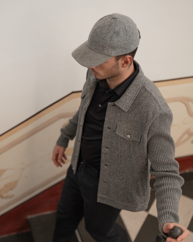 CASUAL-CHIC JACKET IN FELTED MELANGE WOOL-COTTON WITH PURE CASHWOOL SLEEVES