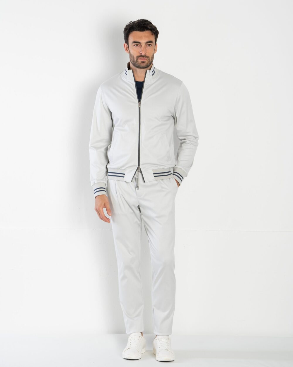 CASUAL-CHIC LEISURE SUIT IN SOLID SUPIMA COTTON JERSEY