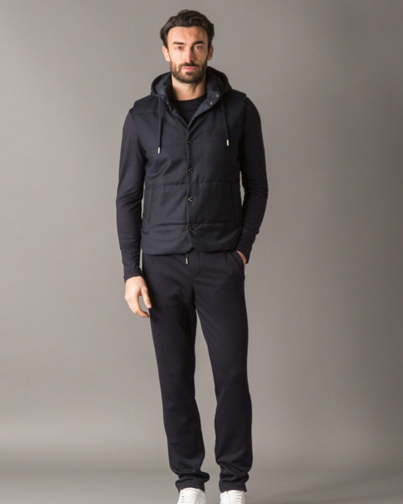 CASUAL LUXURY QUILTED VEST IN MERINO WOOL WITH DETACHABLE HOOD