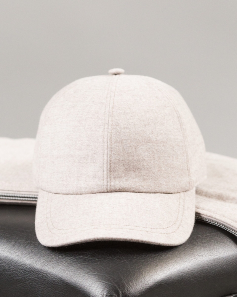 FLANNEL HAT IN LORO PIANA WOOL AND CASHMERE